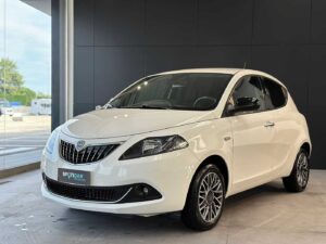 Lancia Ypsilon -